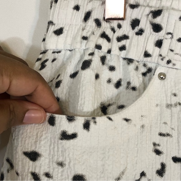 JM Collection Animal Printed Crinkle Texture Pull-On Drawstring Pants - Picture 5 of 15